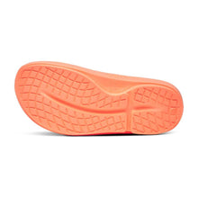 Load image into Gallery viewer, Oofos Women's Ooahh Slide
