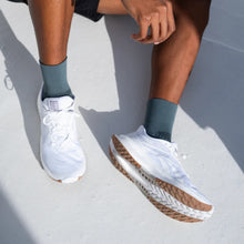 Load image into Gallery viewer, Versus Airforce Running Quarter Socks
