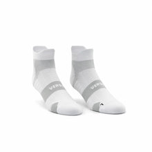 Load image into Gallery viewer, Versus Cloud White Running Ankle Socks