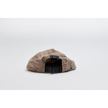 Load image into Gallery viewer, Vaga Feather Racing Cap