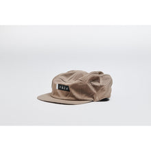 Load image into Gallery viewer, Vaga Feather Racing Cap