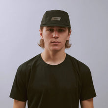 Load image into Gallery viewer, Vaga Feather Racing Cap