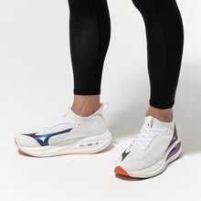 Load image into Gallery viewer, Mizuno Men's Neo Vista 2