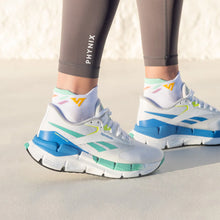 Load image into Gallery viewer, Versus Retro Rainbow Running Ankle Socks