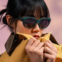 Load image into Gallery viewer, Goodr Don't Water the Wallflower