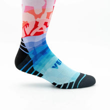 Load image into Gallery viewer, Versus Active Crew Socks
