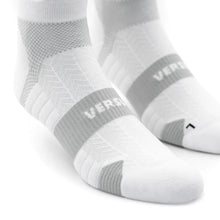 Load image into Gallery viewer, Versus Cloud White Running Ankle Socks
