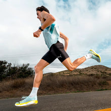 Load image into Gallery viewer, Mizuno Men's Deviate NITRO Elite 4
