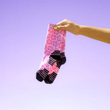 Load image into Gallery viewer, Versus Pink Flower Power Active Crew Socks
