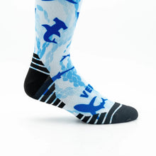 Load image into Gallery viewer, Versus Active Crew Socks
