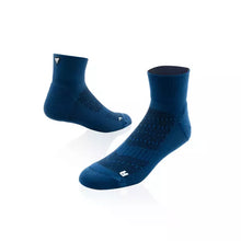 Load image into Gallery viewer, Versus Space Blue Running Quarter Socks
