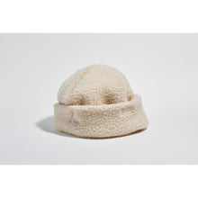 Load image into Gallery viewer, Vaga Teddy Fleece Beanie
