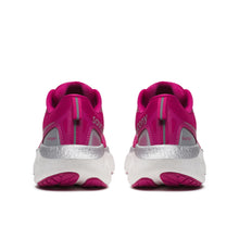 Load image into Gallery viewer, Saucony Women&#39;s Triumph 22
