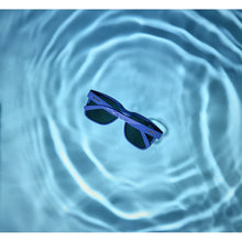 Load image into Gallery viewer, Goodr They Call Me Unsinkable
