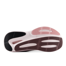Load image into Gallery viewer, New Balance Women's Fresh Foam 860 v15
