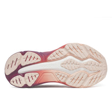 Load image into Gallery viewer, Saucony Women&#39;s Hurricane 25
