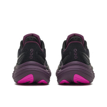 Load image into Gallery viewer, Saucony Women's Triumph 24
